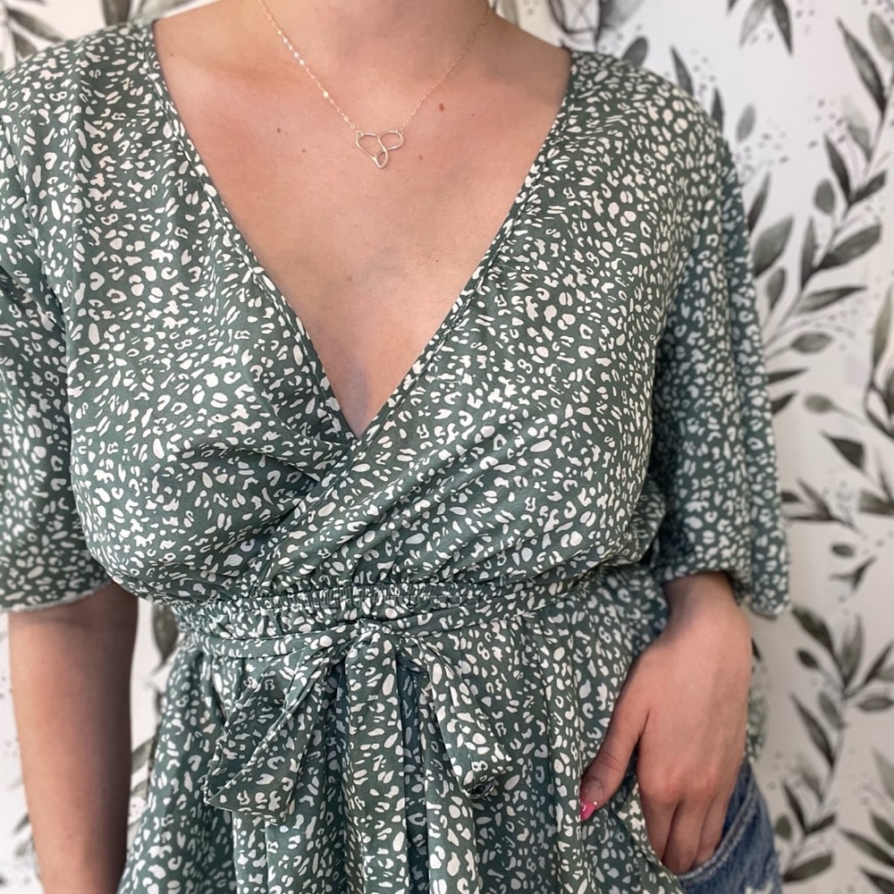 Green flowy Blouse